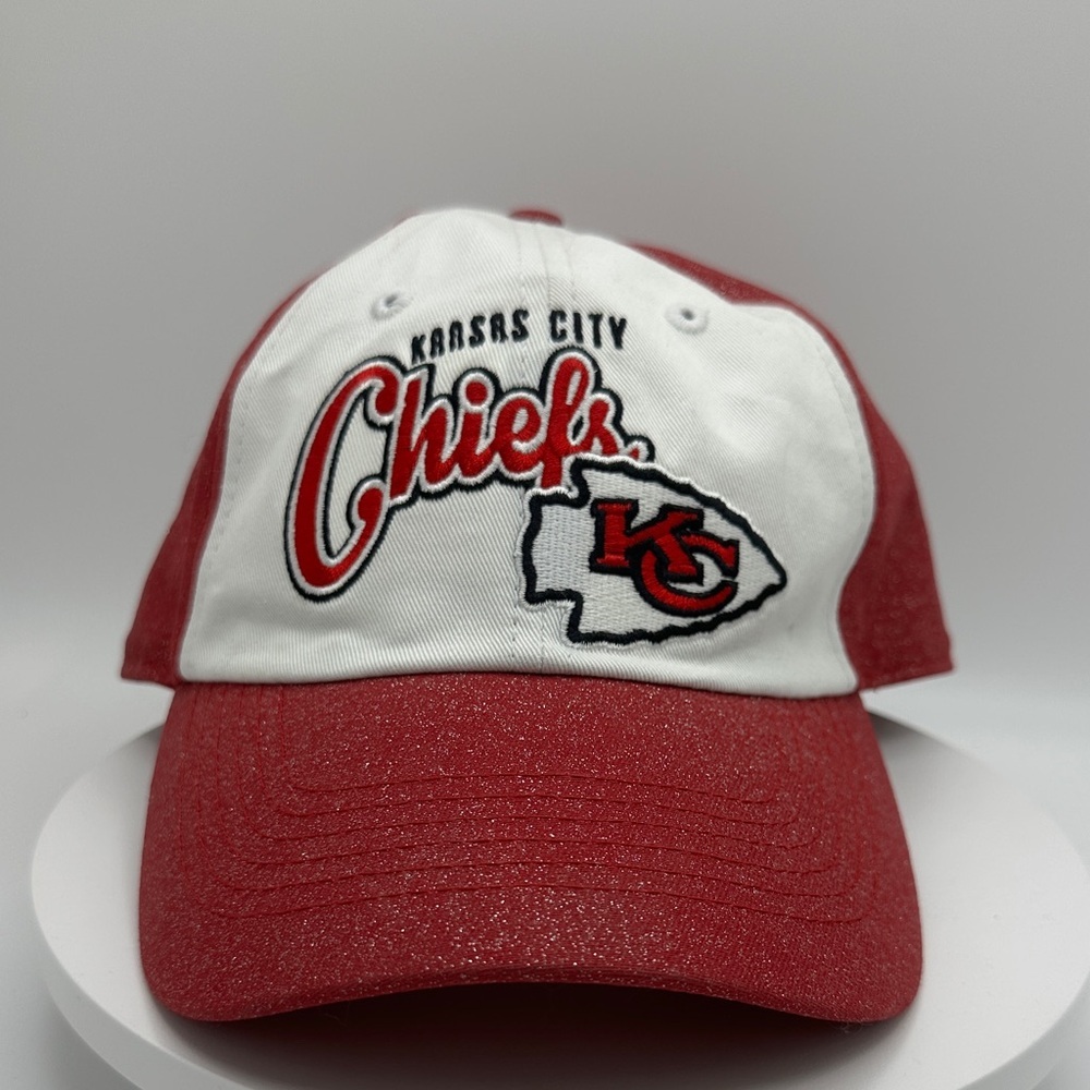 NFL Team Apparel Kansas City Chiefs Women’s Sparkly Red and White Cap, O/S